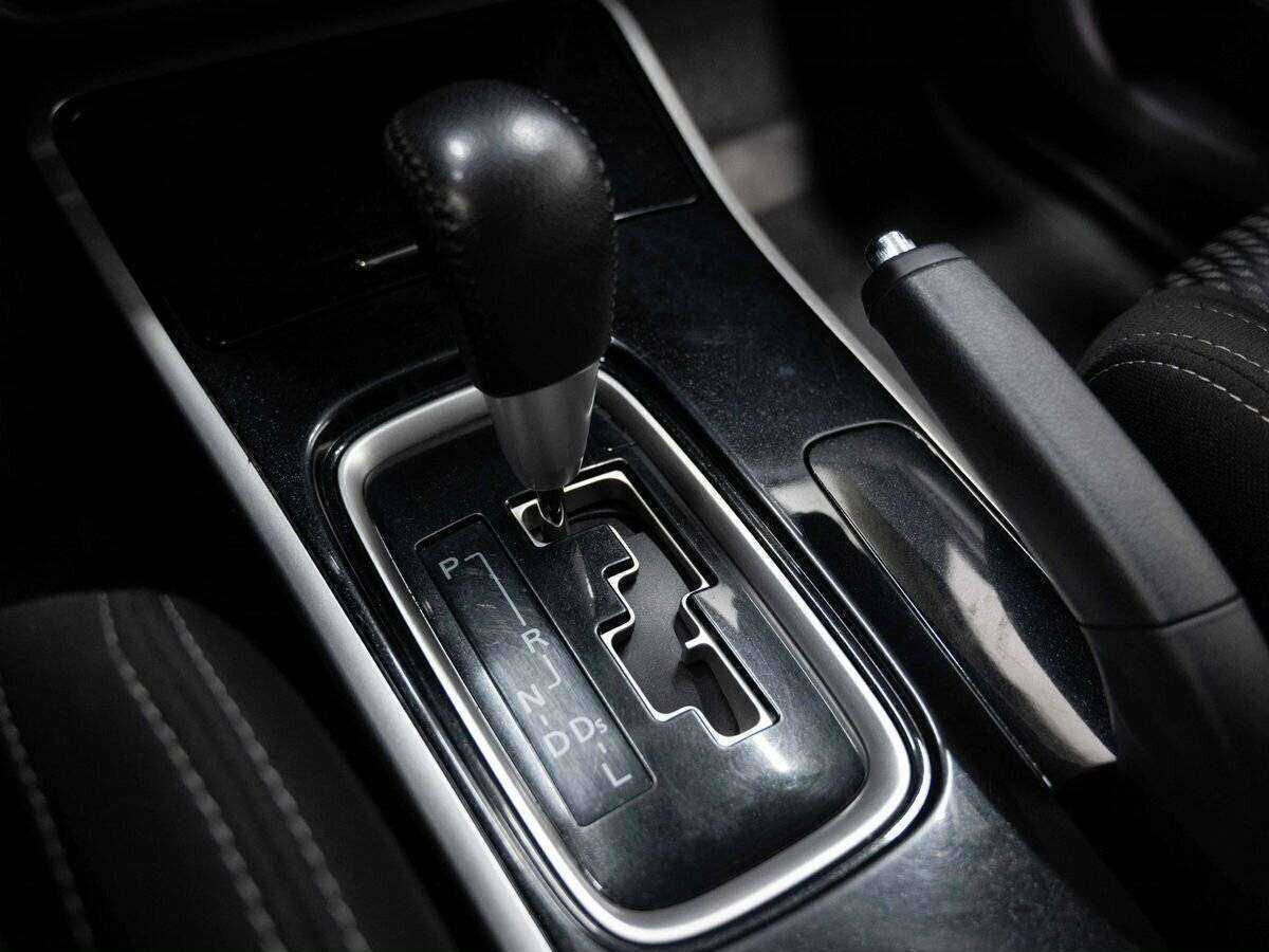 Mitsubishi Outlander с пробегом — 2017 год. Фото: #18