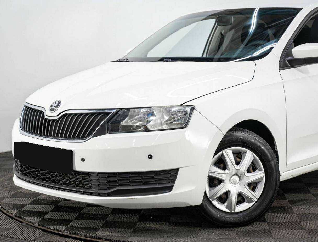 Skoda Rapid с пробегом — 2017 год. Фото: #6