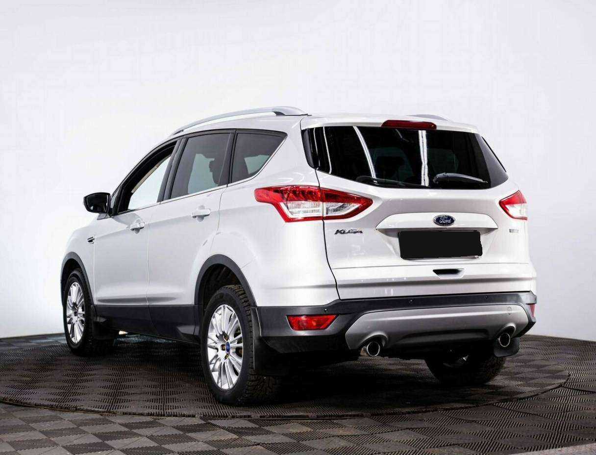 Ford Kuga с пробегом — 2014 год. Фото: #3