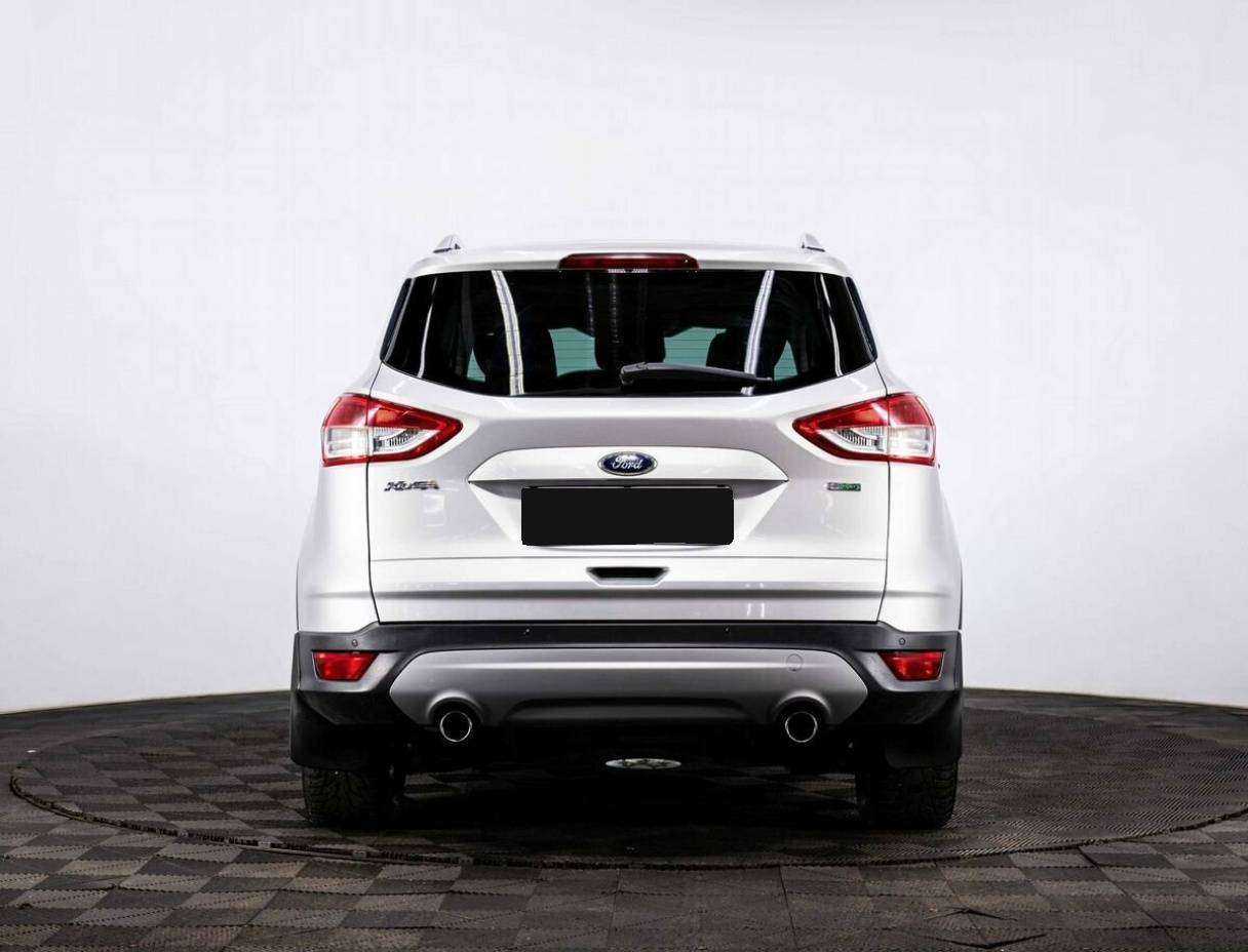 Ford Kuga с пробегом — 2014 год. Фото: #4