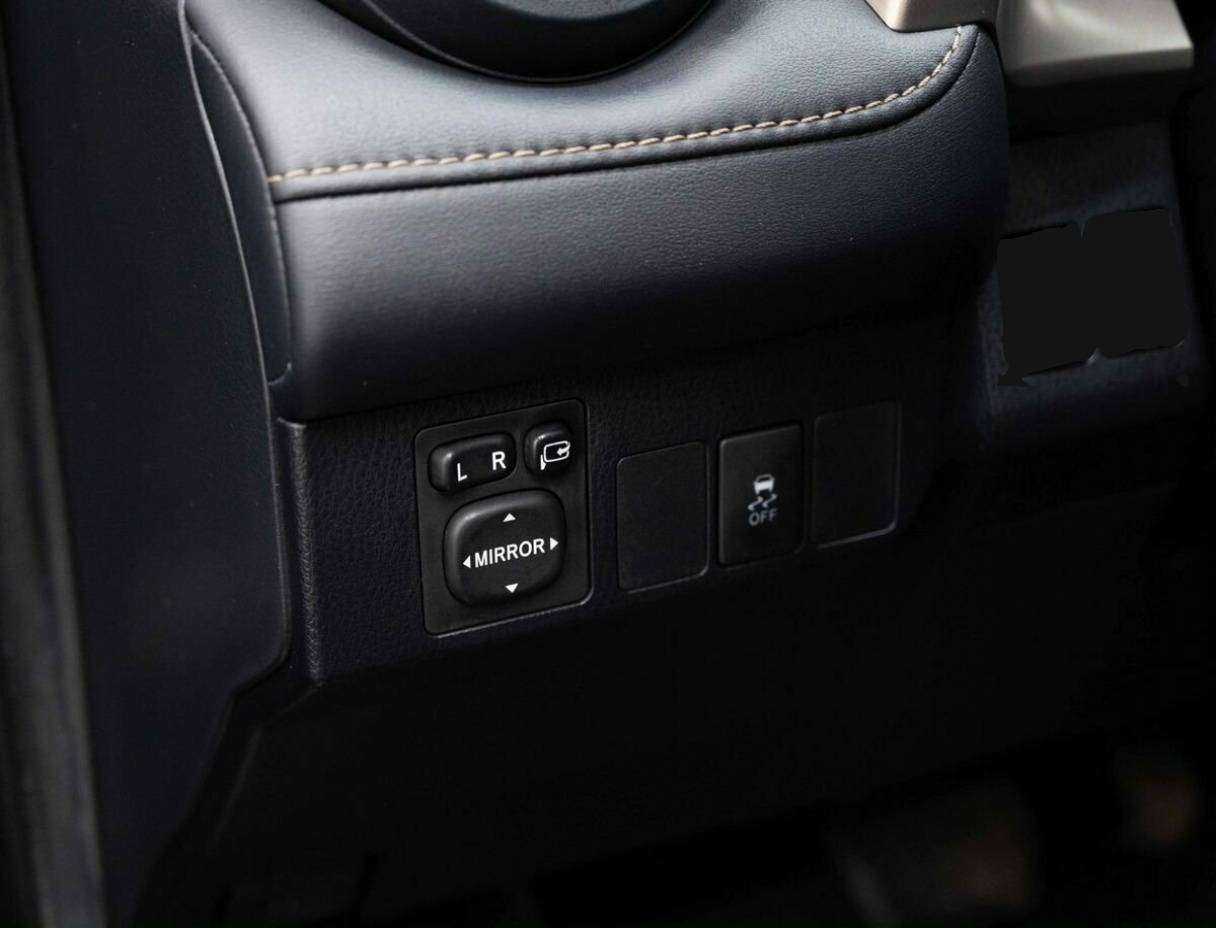 Toyota RAV4 с пробегом — 2014 год. Фото: #20