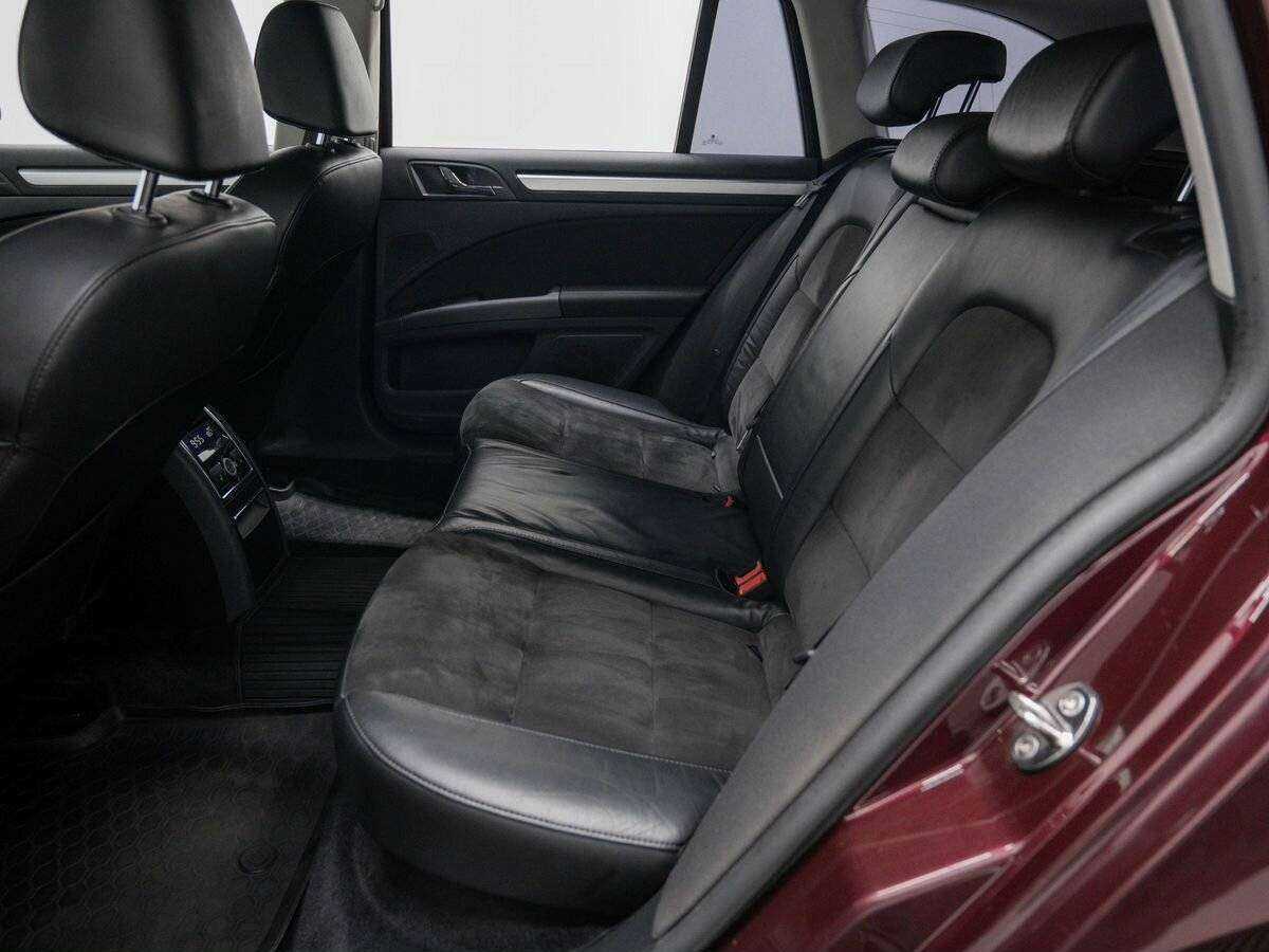 Skoda Superb с пробегом — 2014 год. Фото: #12