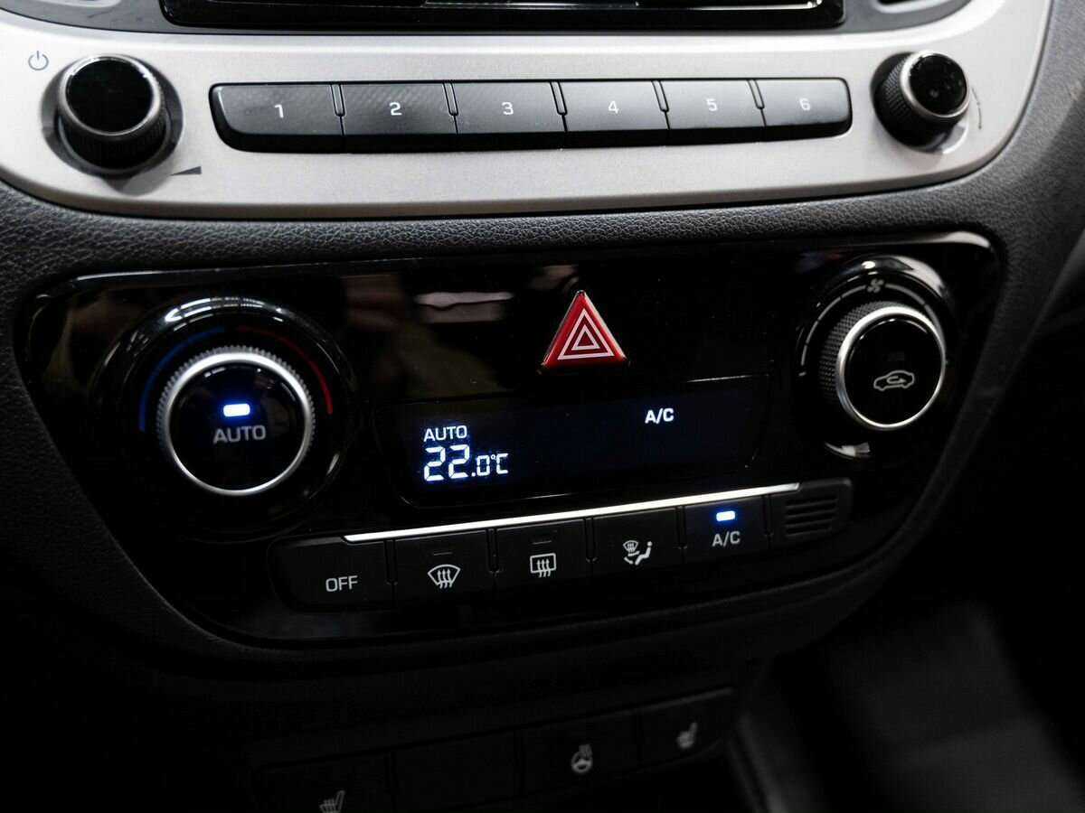 Hyundai Solaris с пробегом — 2018 год. Фото: #20