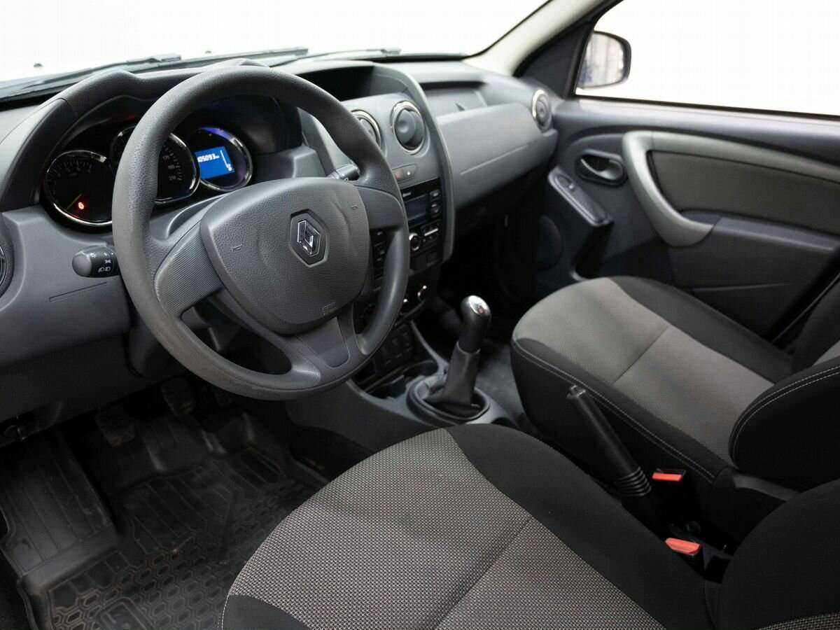 Renault Duster с пробегом — 2017 год. Фото: #6