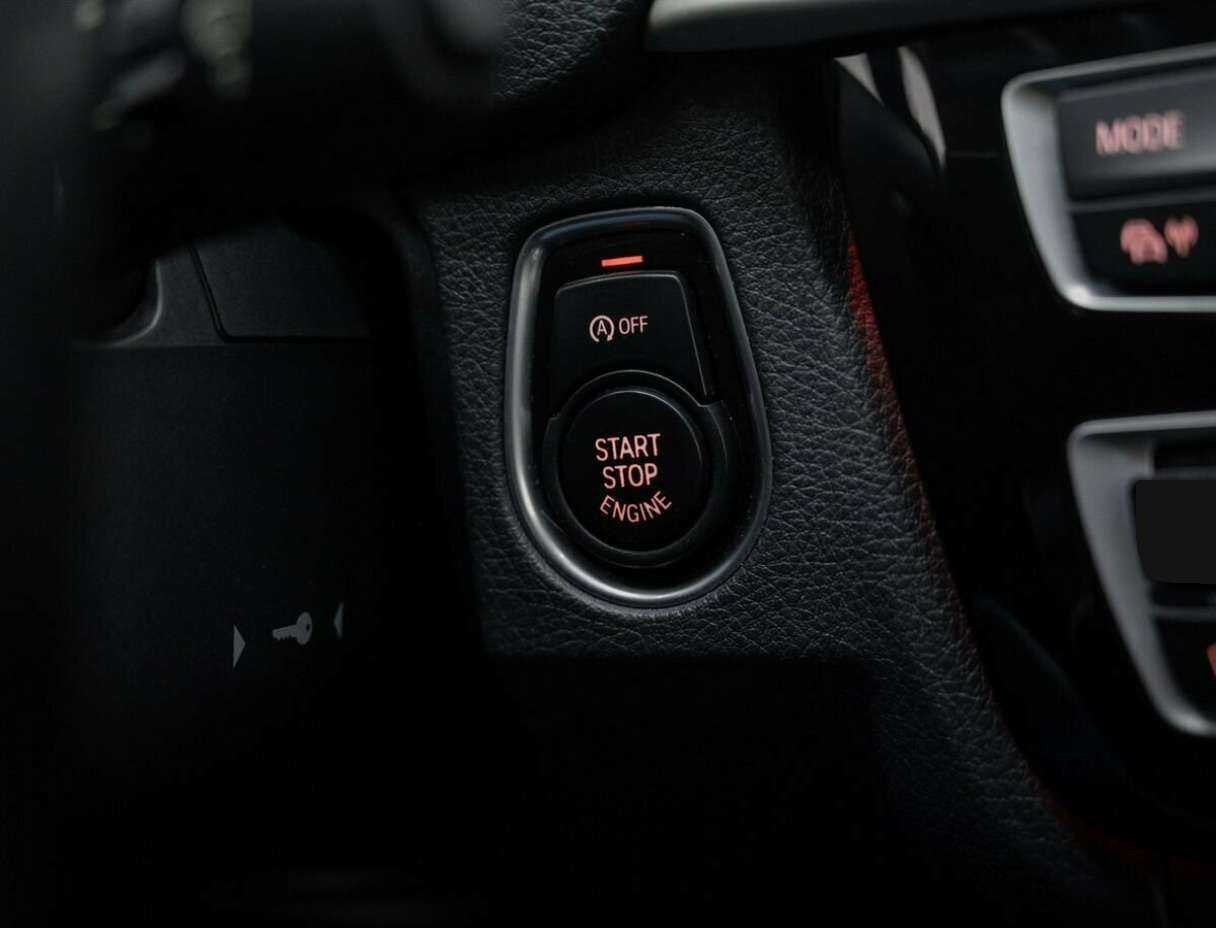 BMW 3 серии с пробегом — 2016 год. Фото: #20