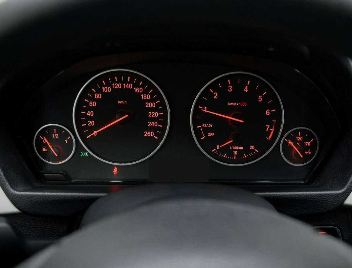 BMW 3 серии с пробегом — 2016 год. Фото: #24