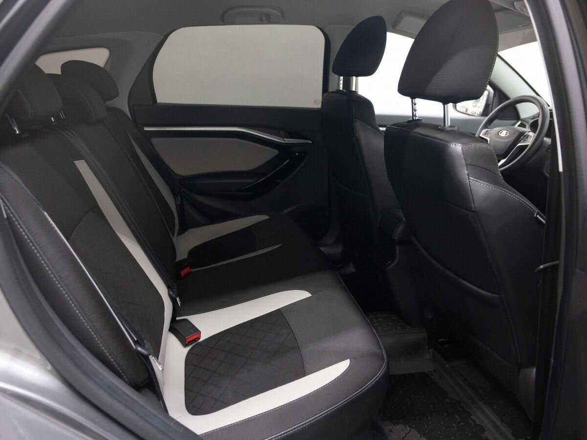 Lada (ВАЗ) Vesta с пробегом — 2019 год. Фото: #11