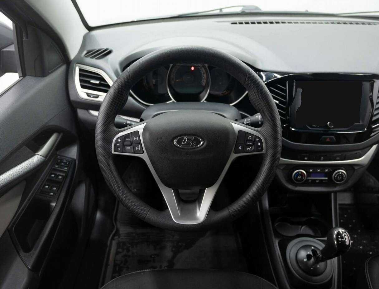 Lada (ВАЗ) Vesta с пробегом — 2019 год. Фото: #15