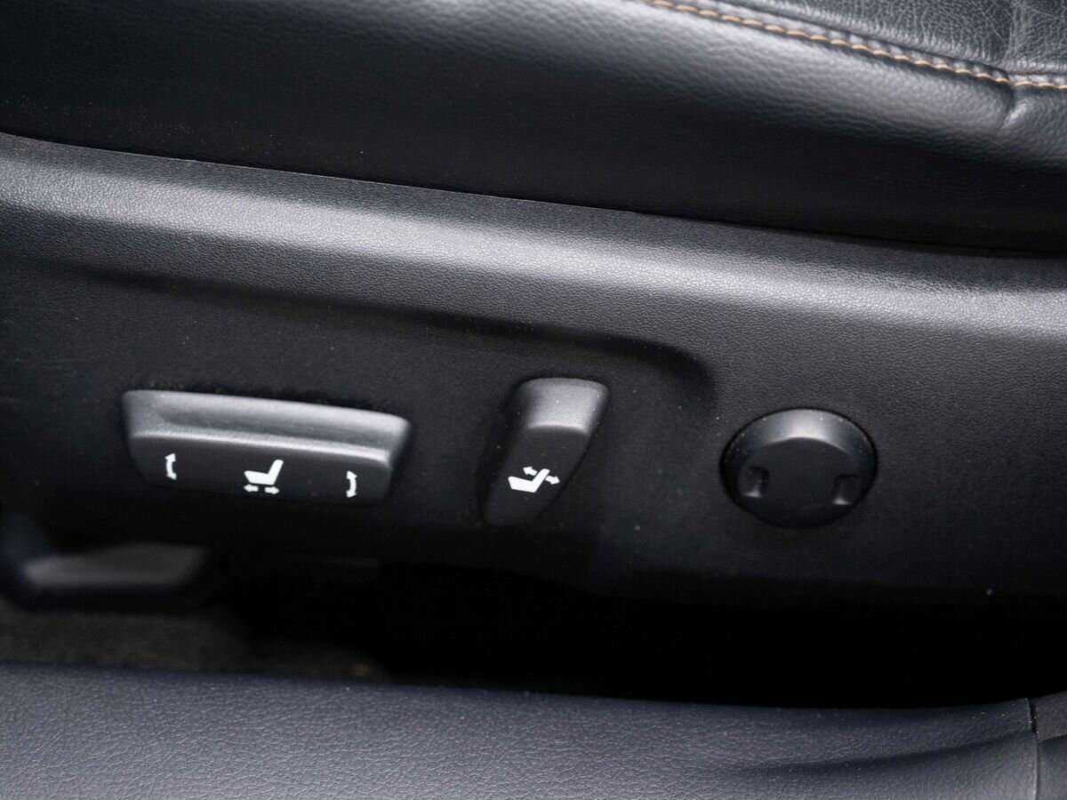 Toyota Camry с пробегом — 2018 год. Фото: #18