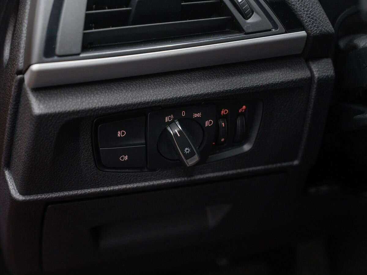 BMW 1 серии с пробегом — 2016 год. Фото: #15