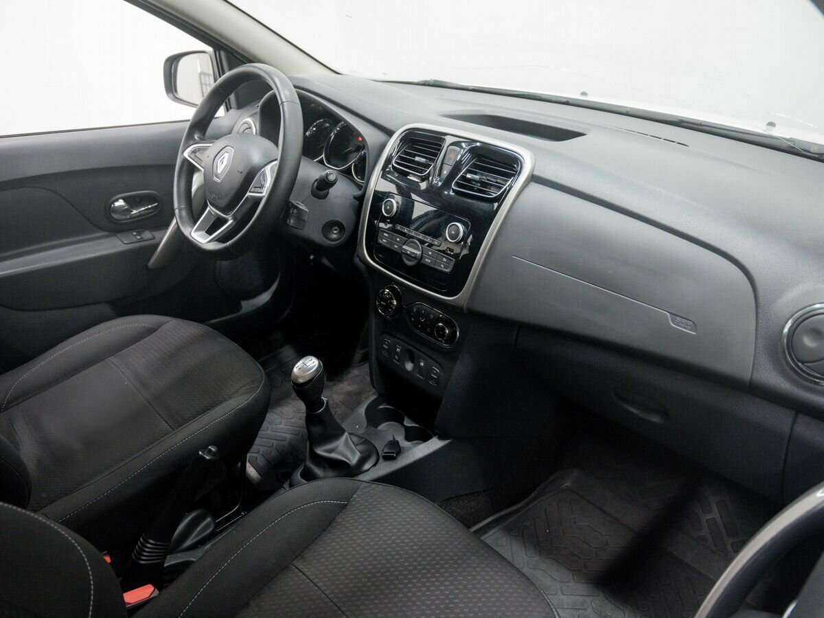 Renault Logan с пробегом — 2020 год. Фото: #4