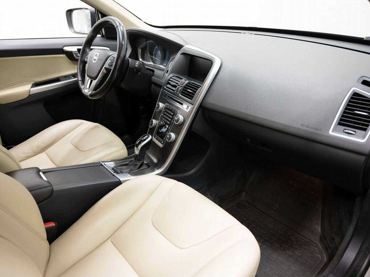 Volvo XC60 с пробегом — 2014 год. Фото: #10