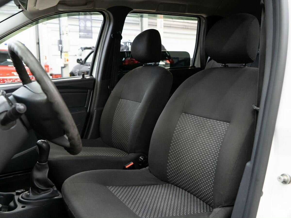 Lada (ВАЗ) Largus с пробегом — 2019 год. Фото: #5