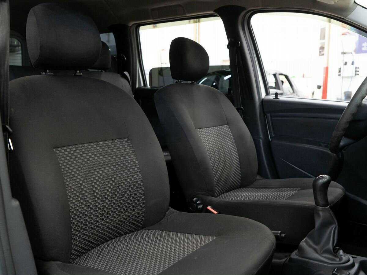 Lada (ВАЗ) Largus с пробегом — 2019 год. Фото: #9