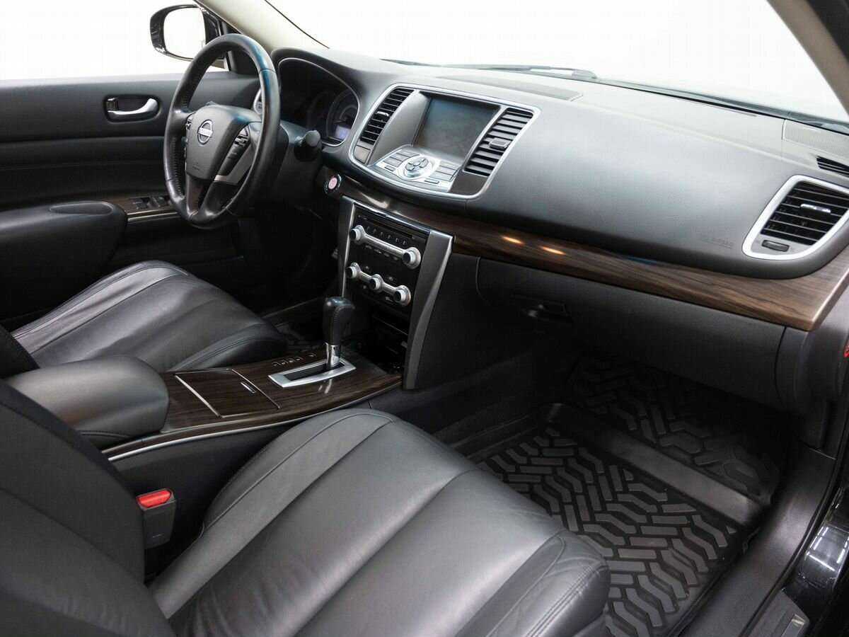 Nissan Teana с пробегом — 2012 год. Фото: #9