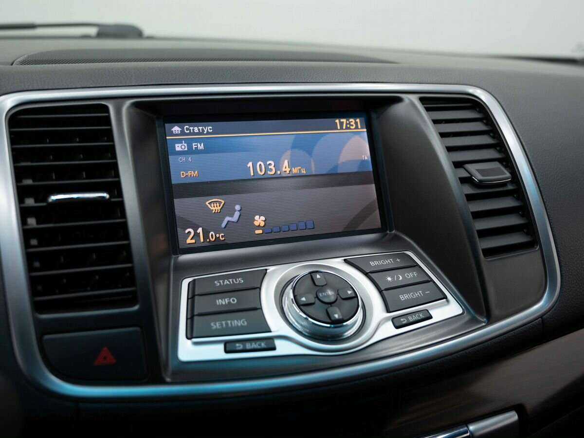 Nissan Teana с пробегом — 2012 год. Фото: #17