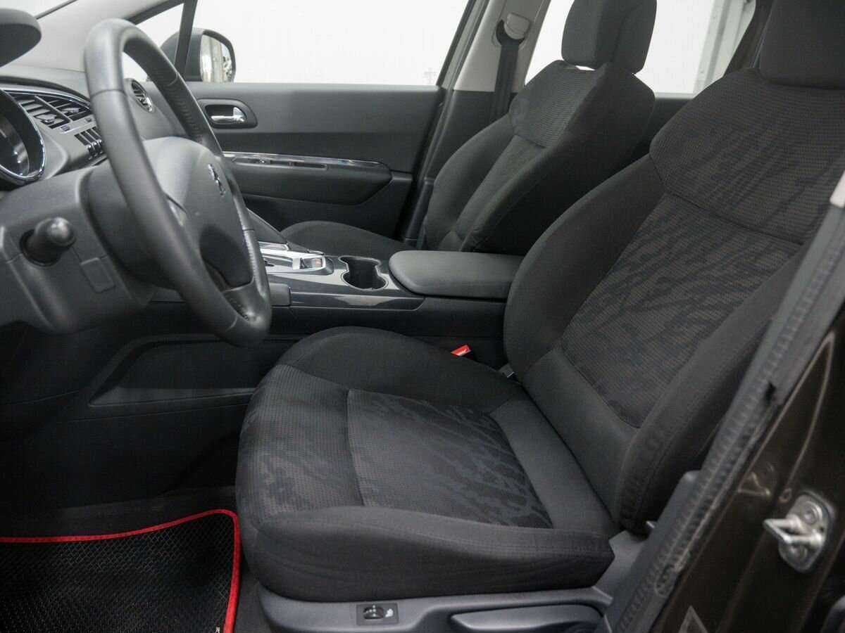 Peugeot 3008 с пробегом — 2012 год. Фото: #13