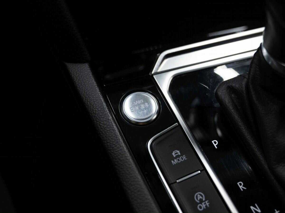 Volkswagen Passat с пробегом — 2019 год. Фото: #20