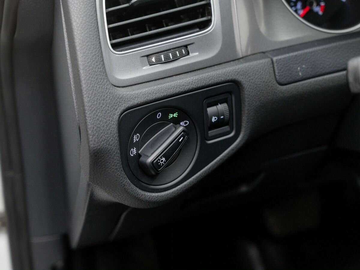 Volkswagen Golf с пробегом — 2014 год. Фото: #17