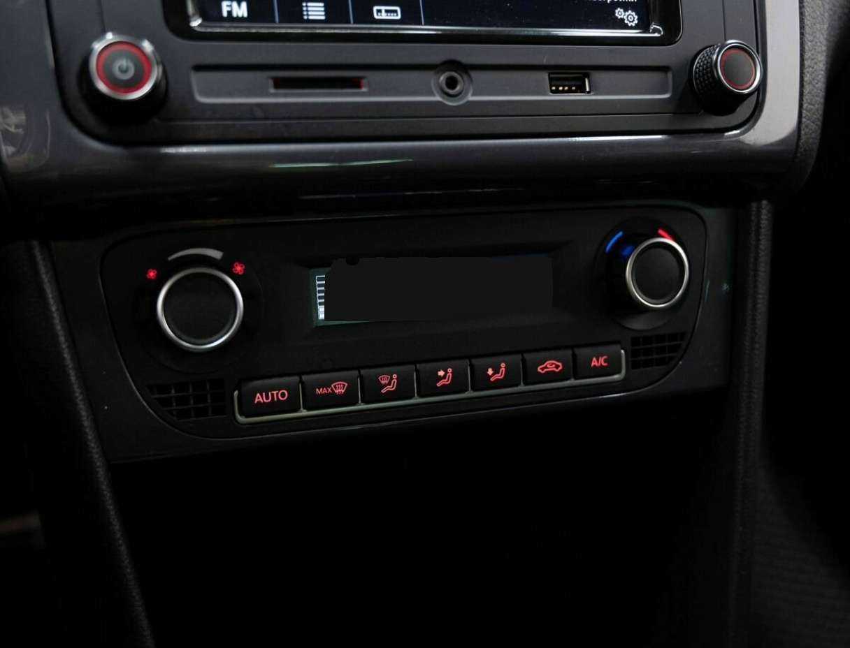 Volkswagen Polo с пробегом — 2018 год. Фото: #21