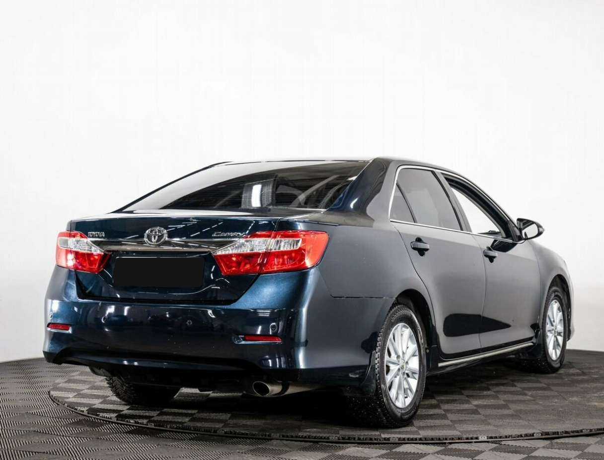 Toyota Camry с пробегом — 2014 год. Фото: #5
