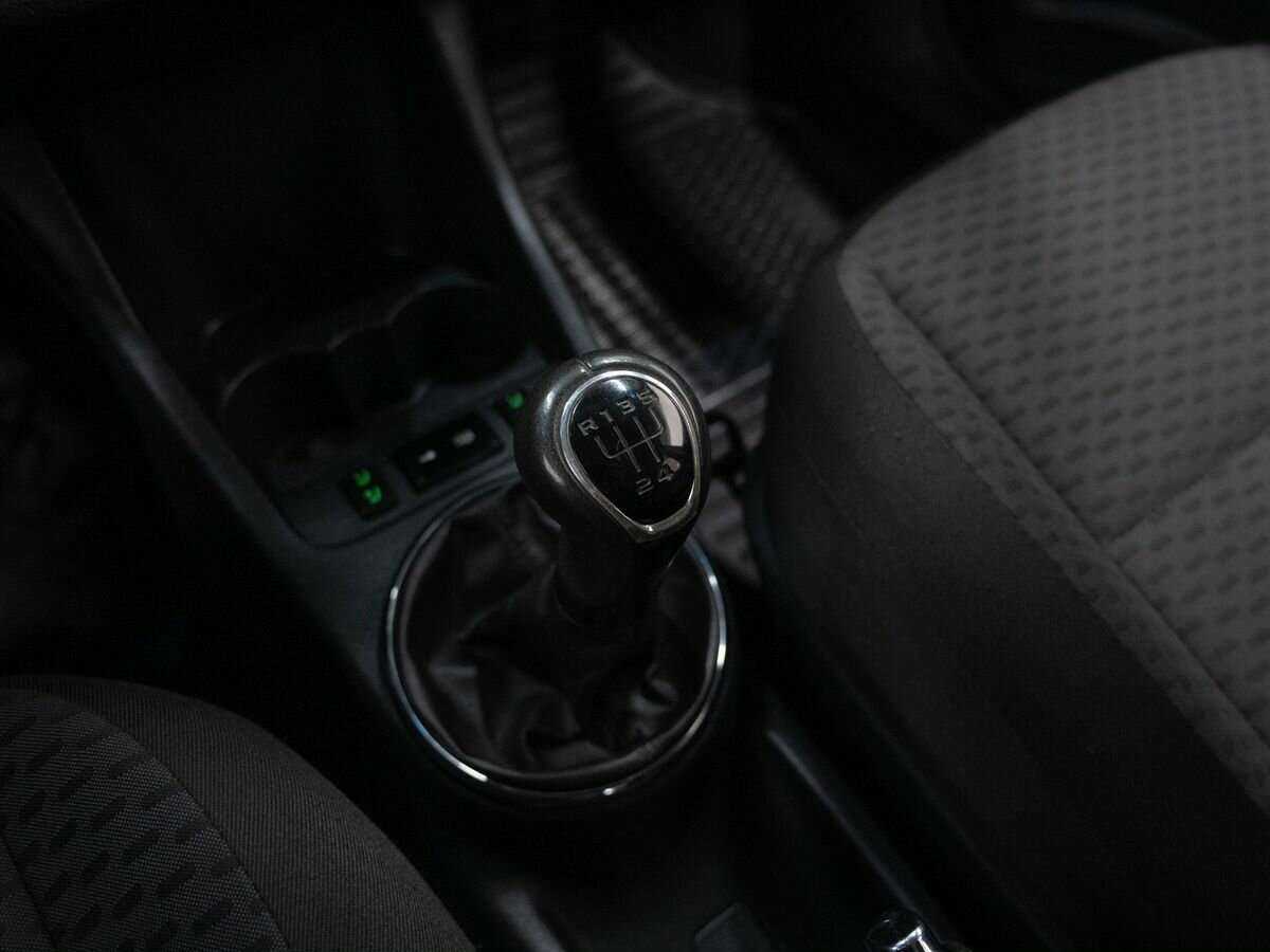 Skoda Fabia с пробегом — 2012 год. Фото: #18