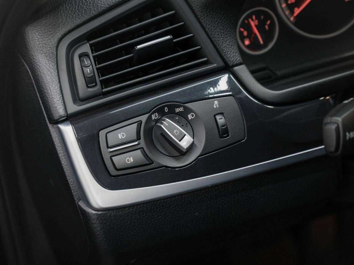 BMW 5 серии с пробегом — 2013 год. Фото: #15