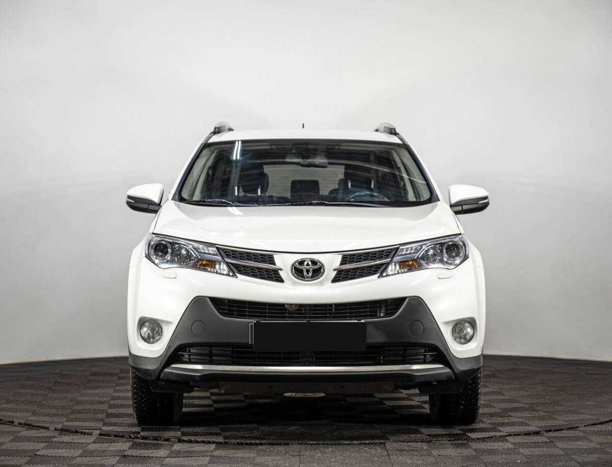 Toyota RAV4 с пробегом — 2014 год. Фото: #1