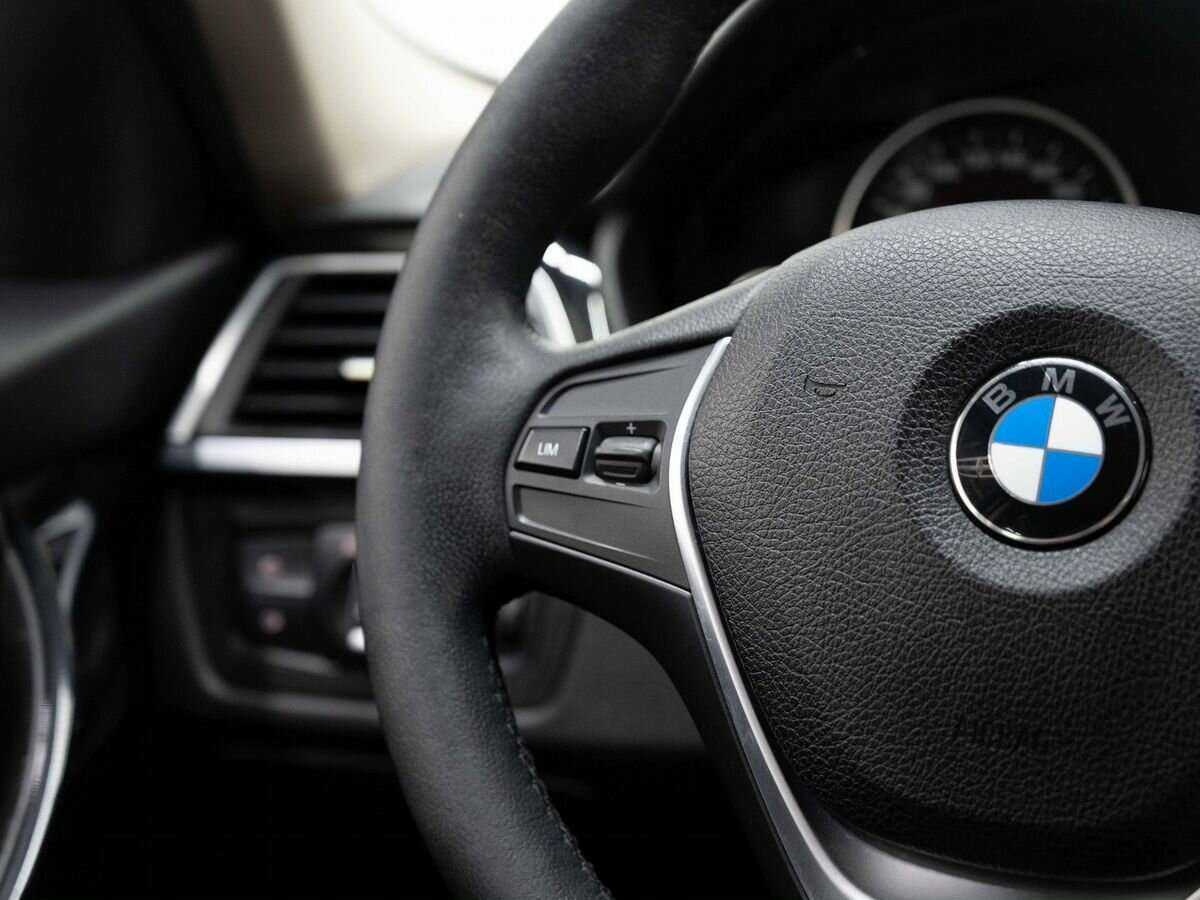 BMW 3 серии с пробегом — 2016 год. Фото: #14