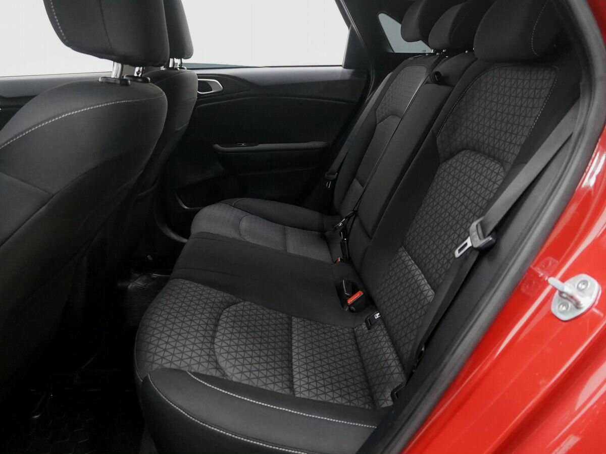 Kia Ceed с пробегом — 2018 год. Фото: #11