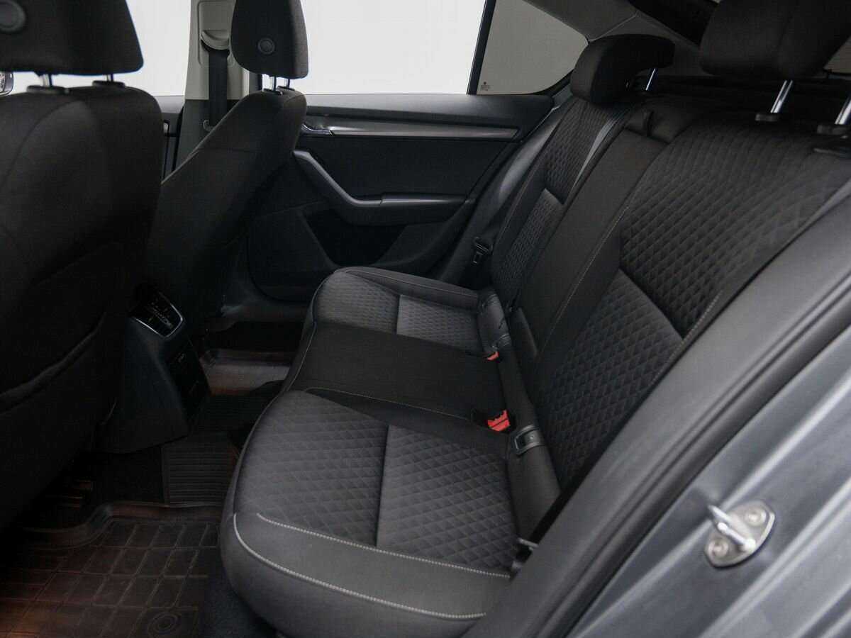 Skoda Octavia с пробегом — 2017 год. Фото: #8