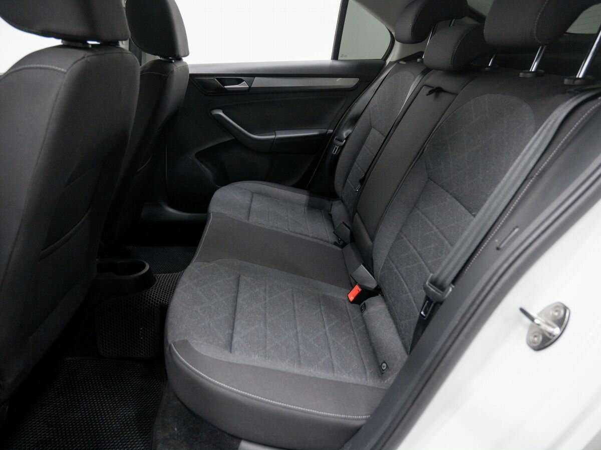 Volkswagen Polo с пробегом — 2020 год. Фото: #11