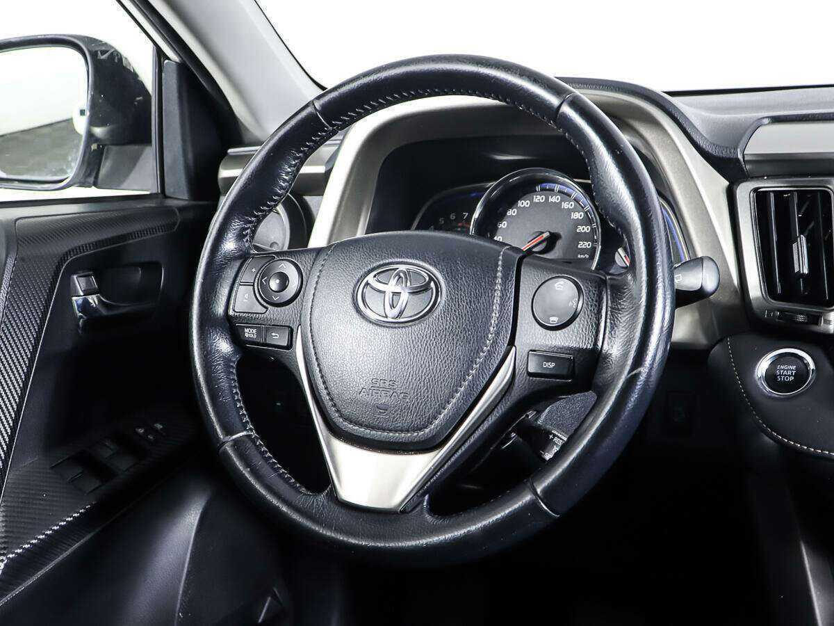 Toyota RAV4 с пробегом — 2014 год. Фото: #13