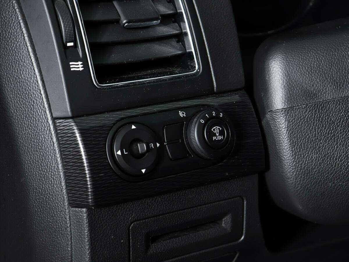 Chevrolet Captiva с пробегом — 2014 год. Фото: #14