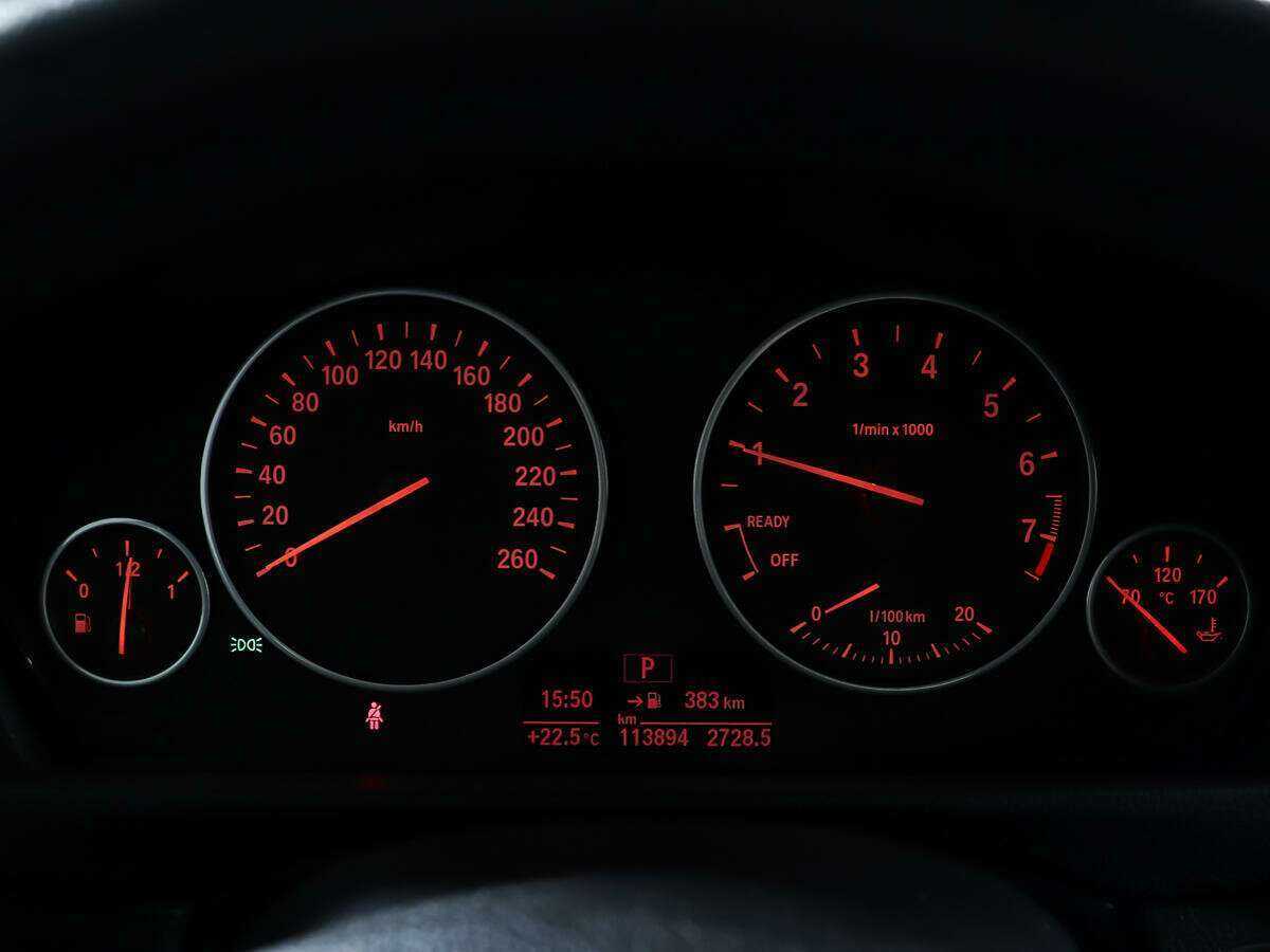 BMW 3 серии с пробегом — 2017 год. Фото: #13