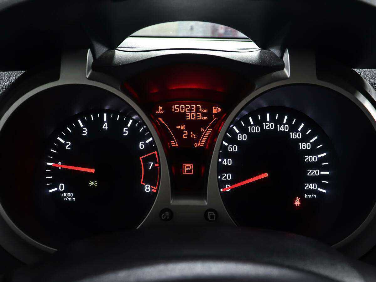 Nissan Juke с пробегом — 2013 год. Фото: #12