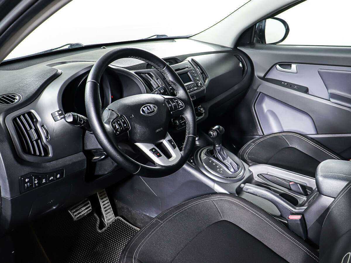 Kia Sportage с пробегом — 2012 год. Фото: #12