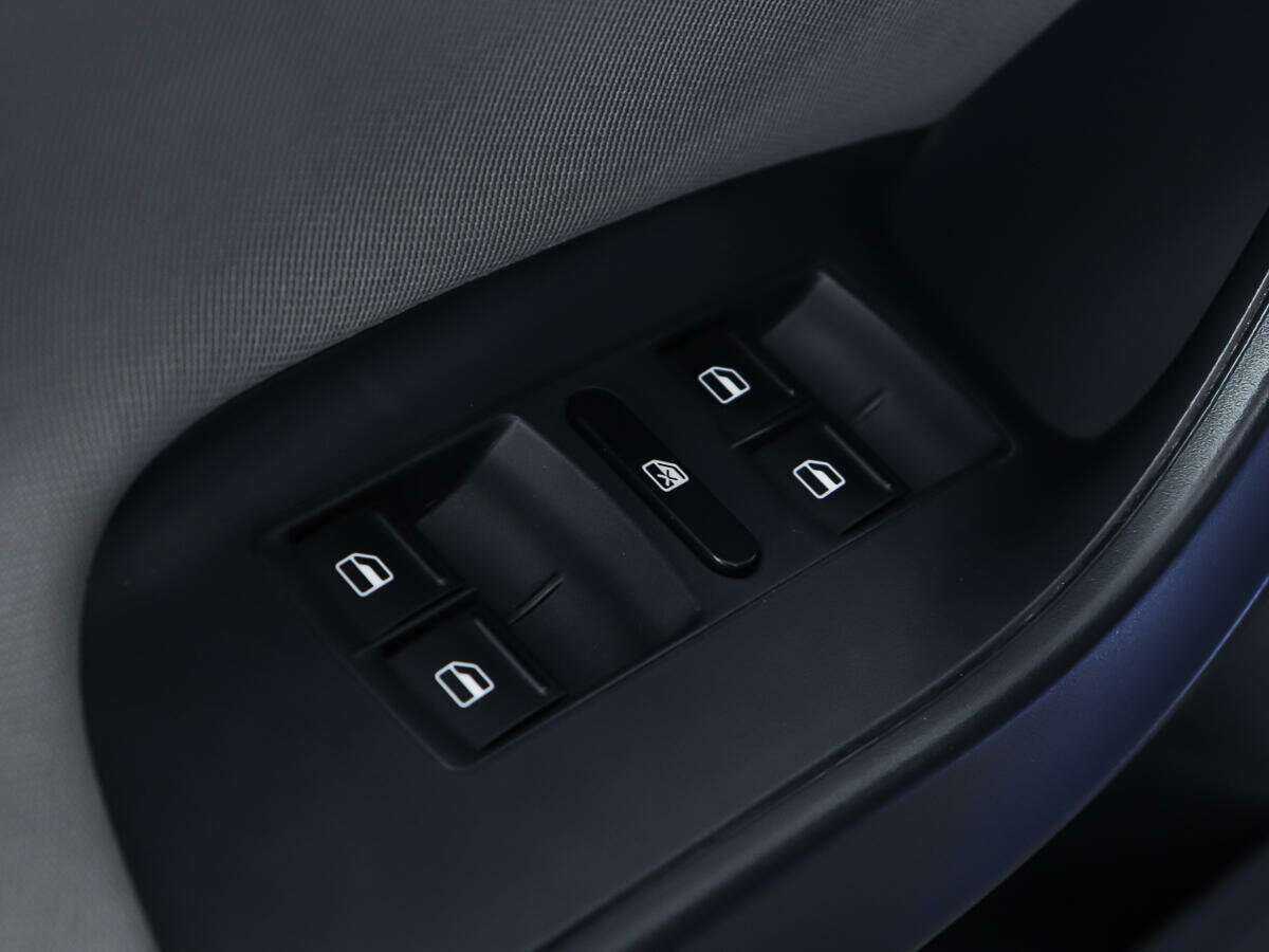 SEAT Ibiza с пробегом — 2012 год. Фото: #14