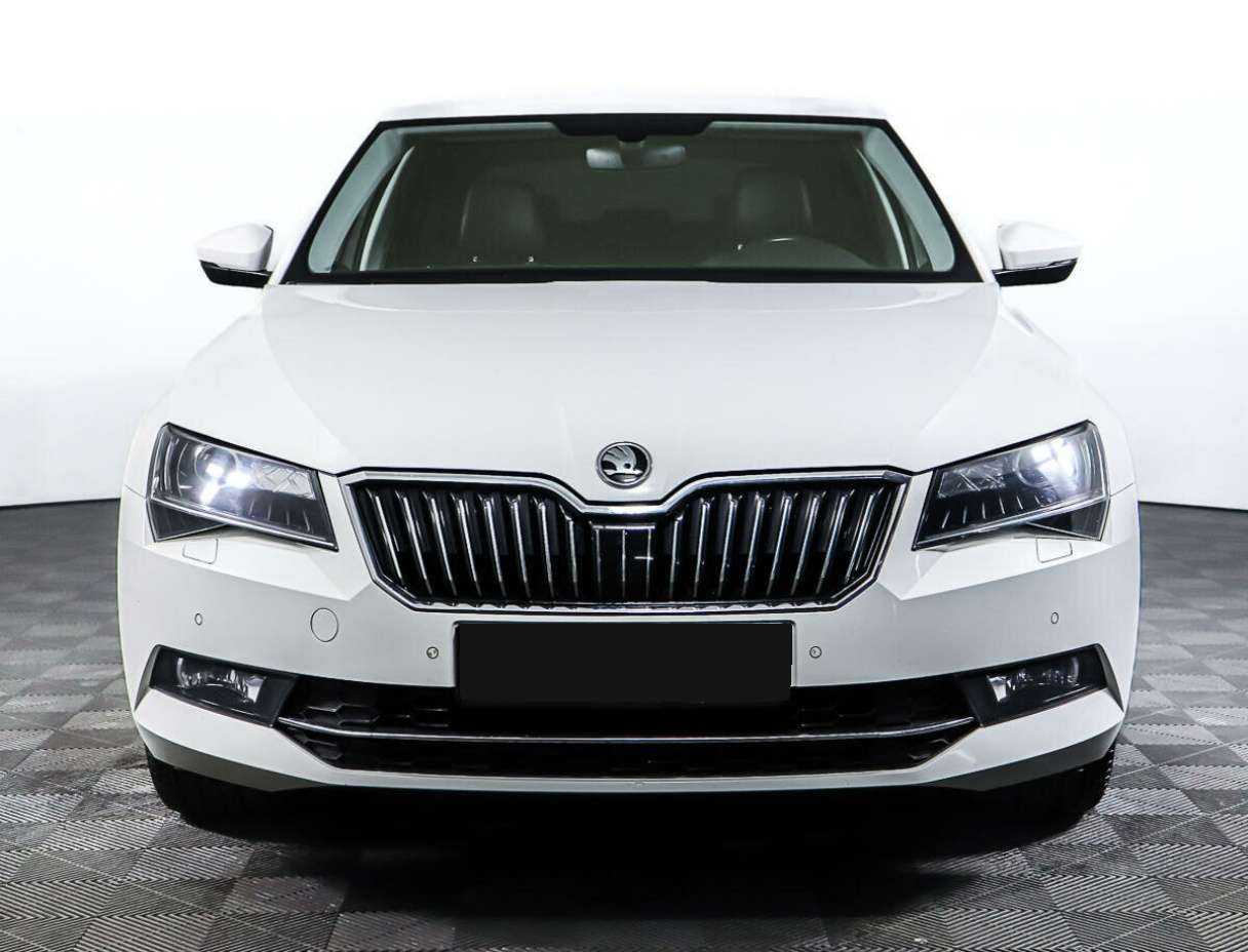 Skoda Superb с пробегом — 2017 год. Фото: #1