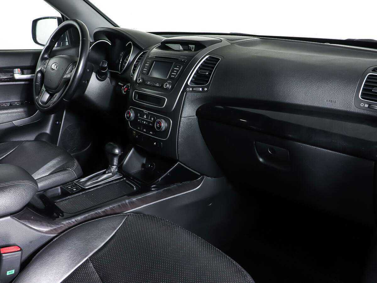 Kia Sorento с пробегом — 2017 год. Фото: #8