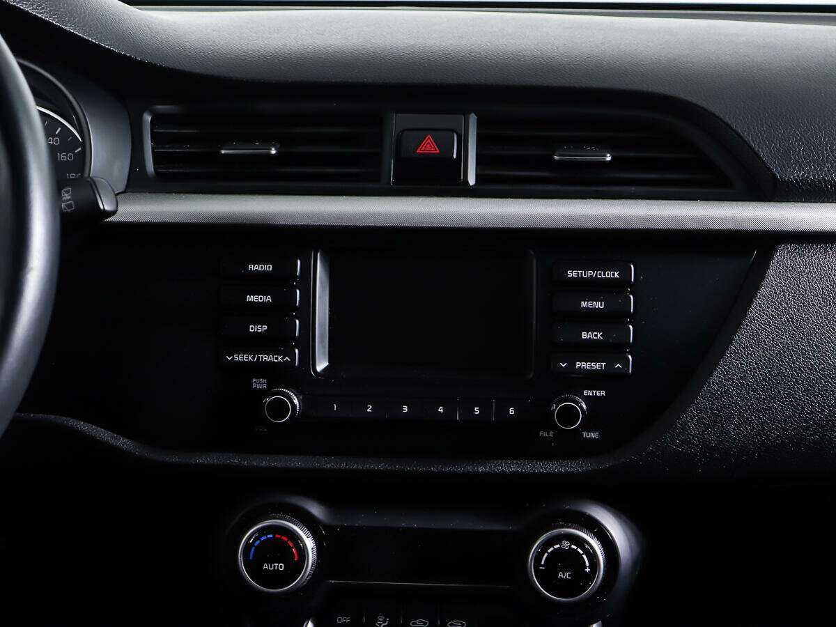 Kia Rio с пробегом — 2020 год. Фото: #11