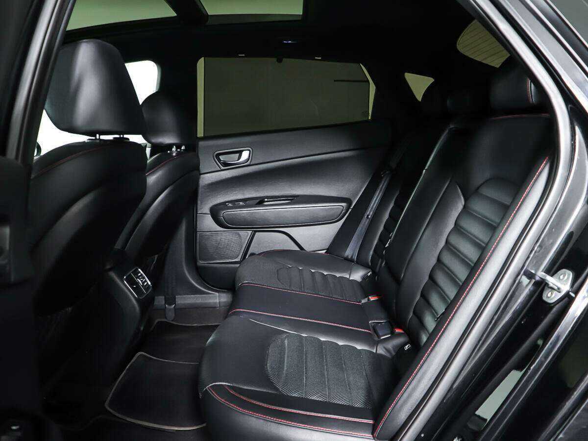 Kia Optima с пробегом — 2017 год. Фото: #9