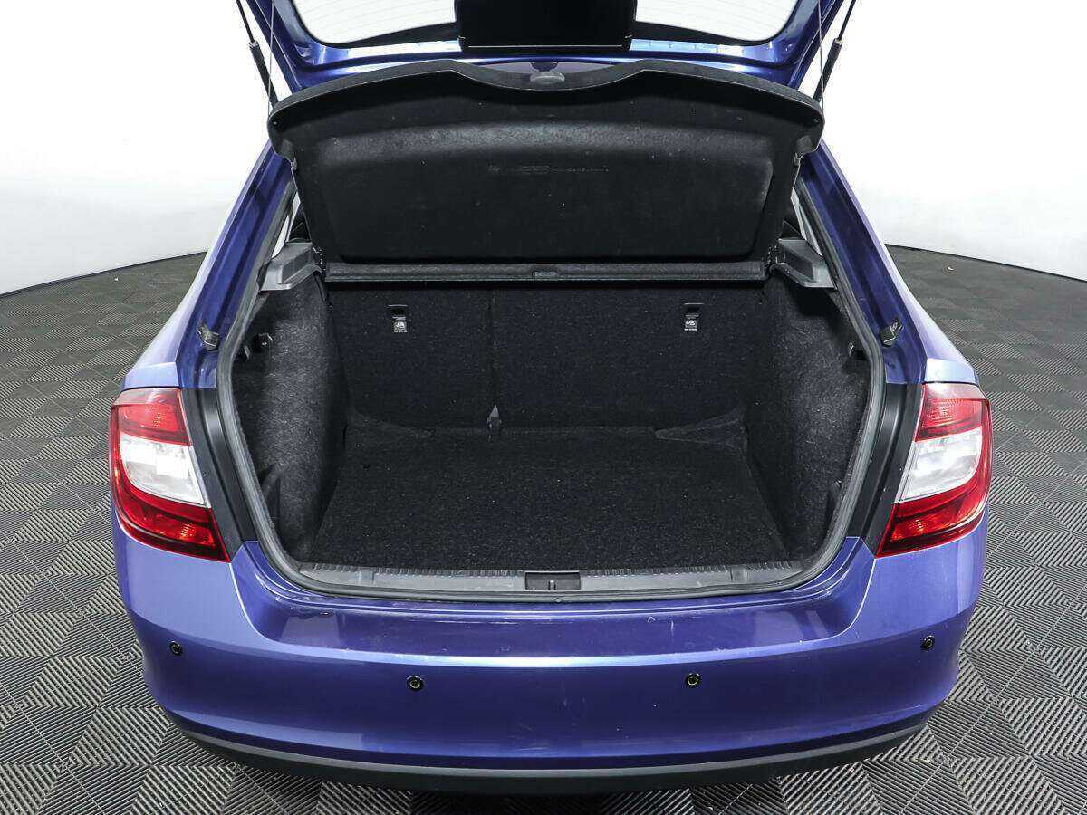 Skoda Rapid с пробегом — 2017 год. Фото: #9