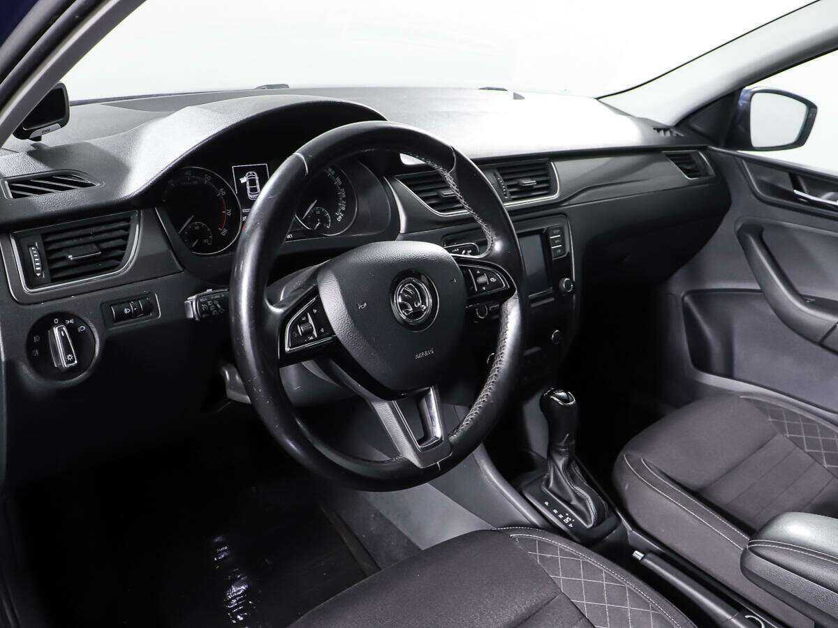 Skoda Rapid с пробегом — 2017 год. Фото: #14