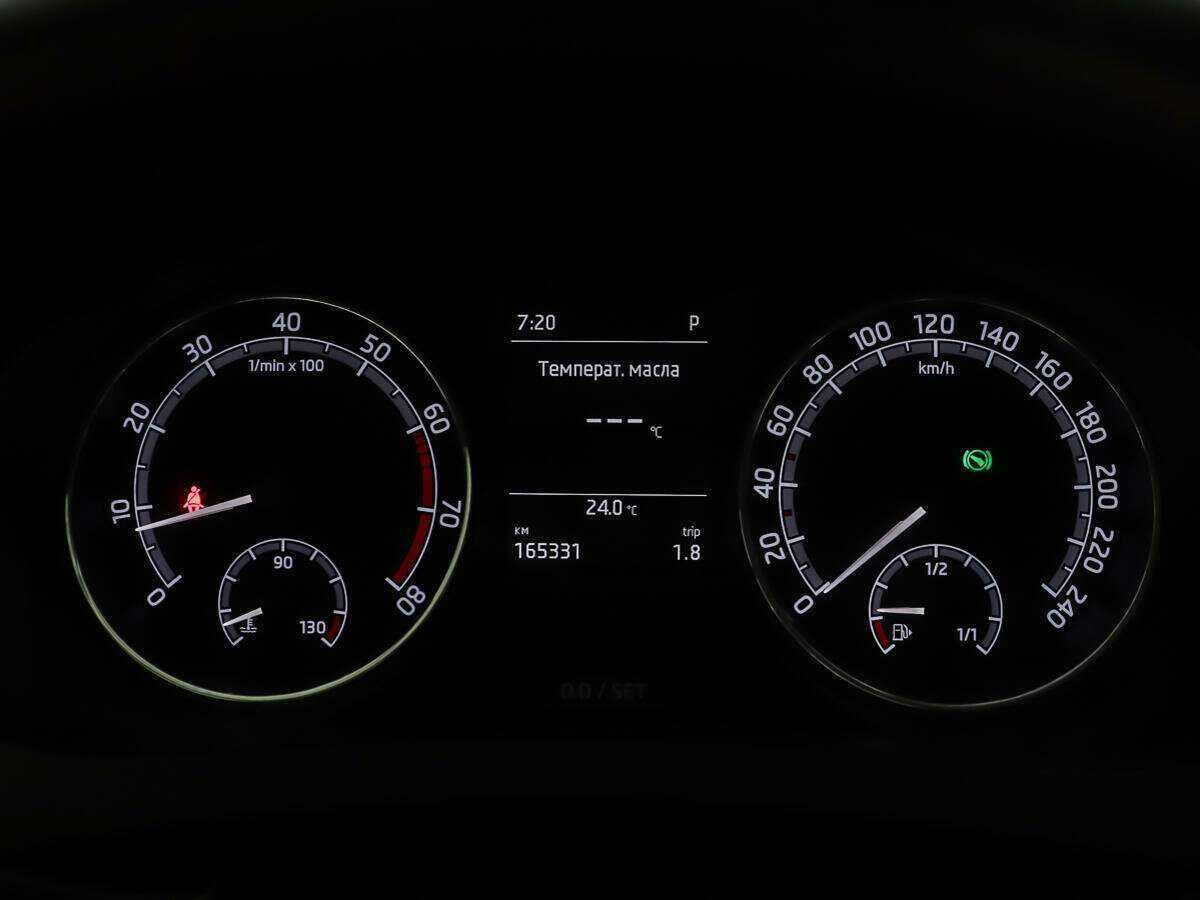 Skoda Rapid с пробегом — 2017 год. Фото: #15