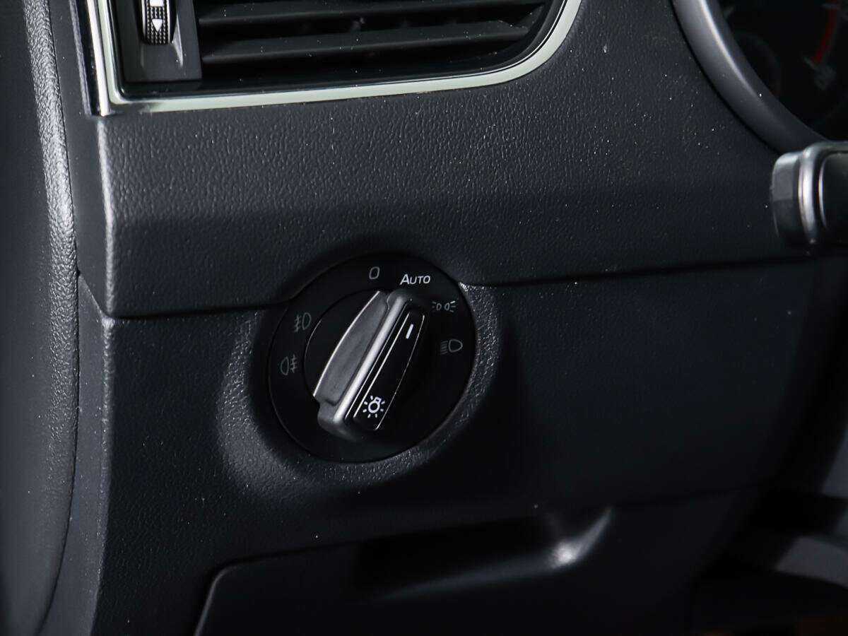 Skoda Octavia с пробегом — 2018 год. Фото: #16