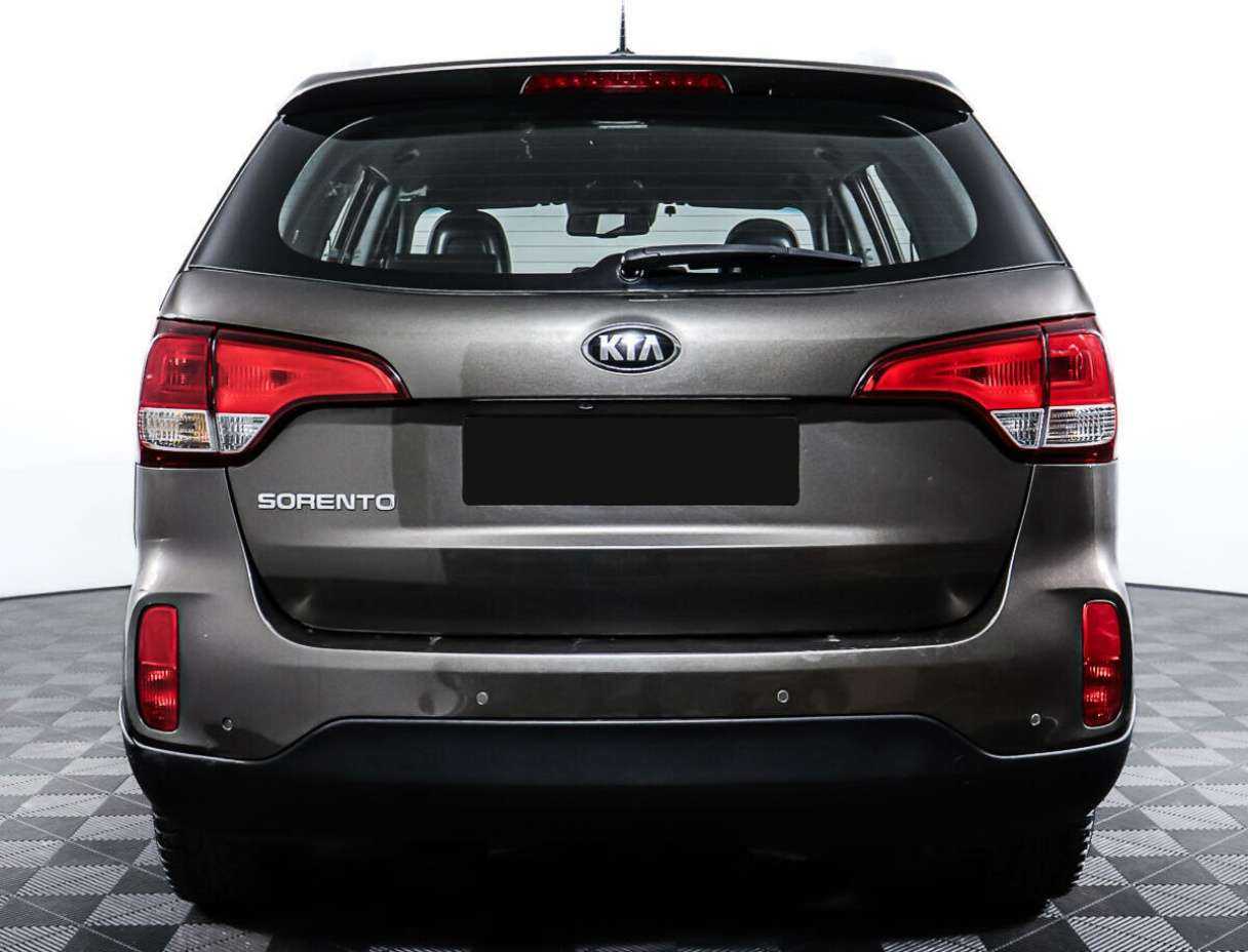 Kia Sorento с пробегом — 2017 год. Фото: #5