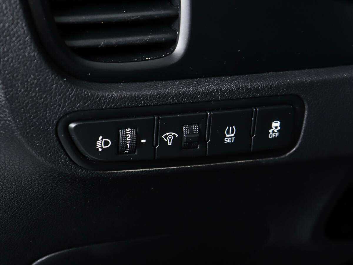 Kia Rio с пробегом — 2018 год. Фото: #12