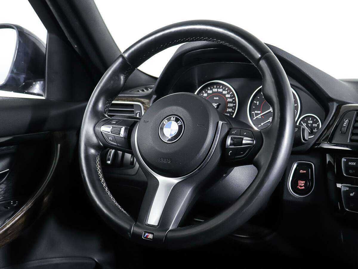 BMW 3 серии с пробегом — 2016 год. Фото: #14