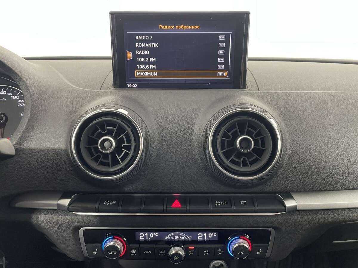 Audi A3 с пробегом — 2018 год. Фото: #11